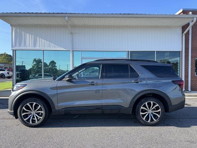 2026 Ford Explorer - $38,995