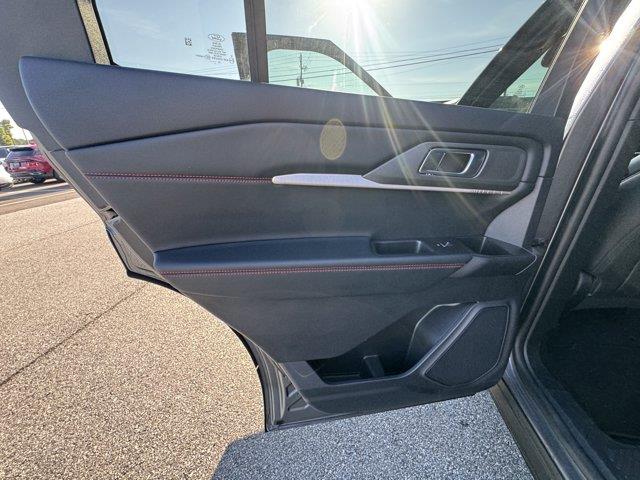 2026 Ford Explorer - $38,995