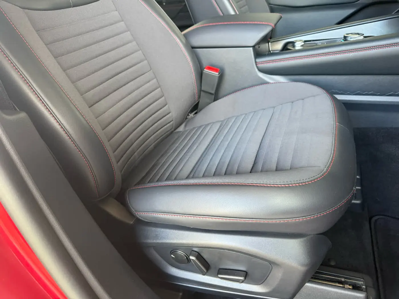 2026 Ford Explorer - $45,977