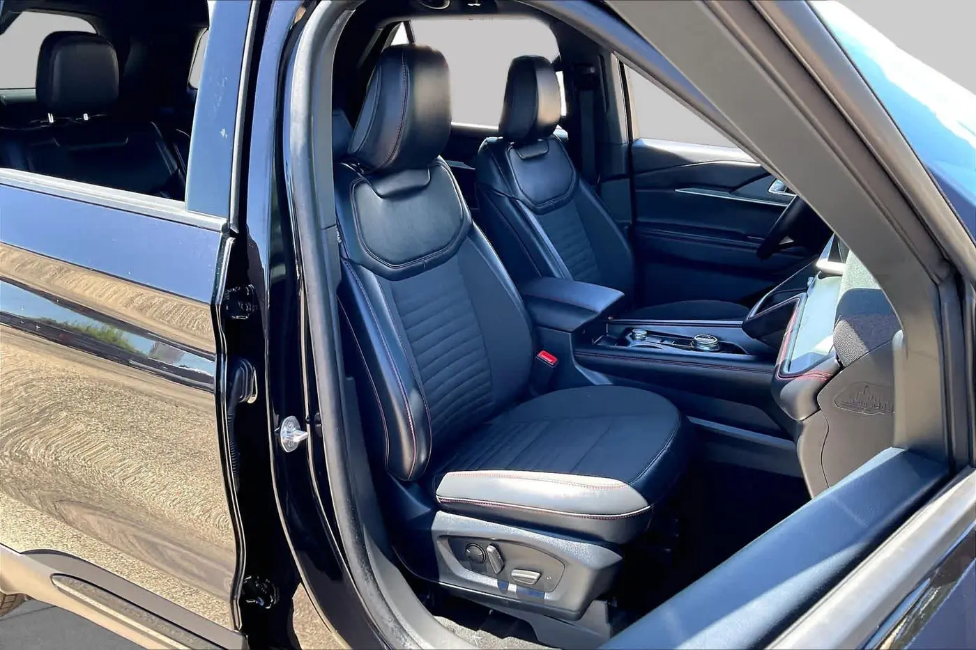 2026 Ford Explorer - $39,991