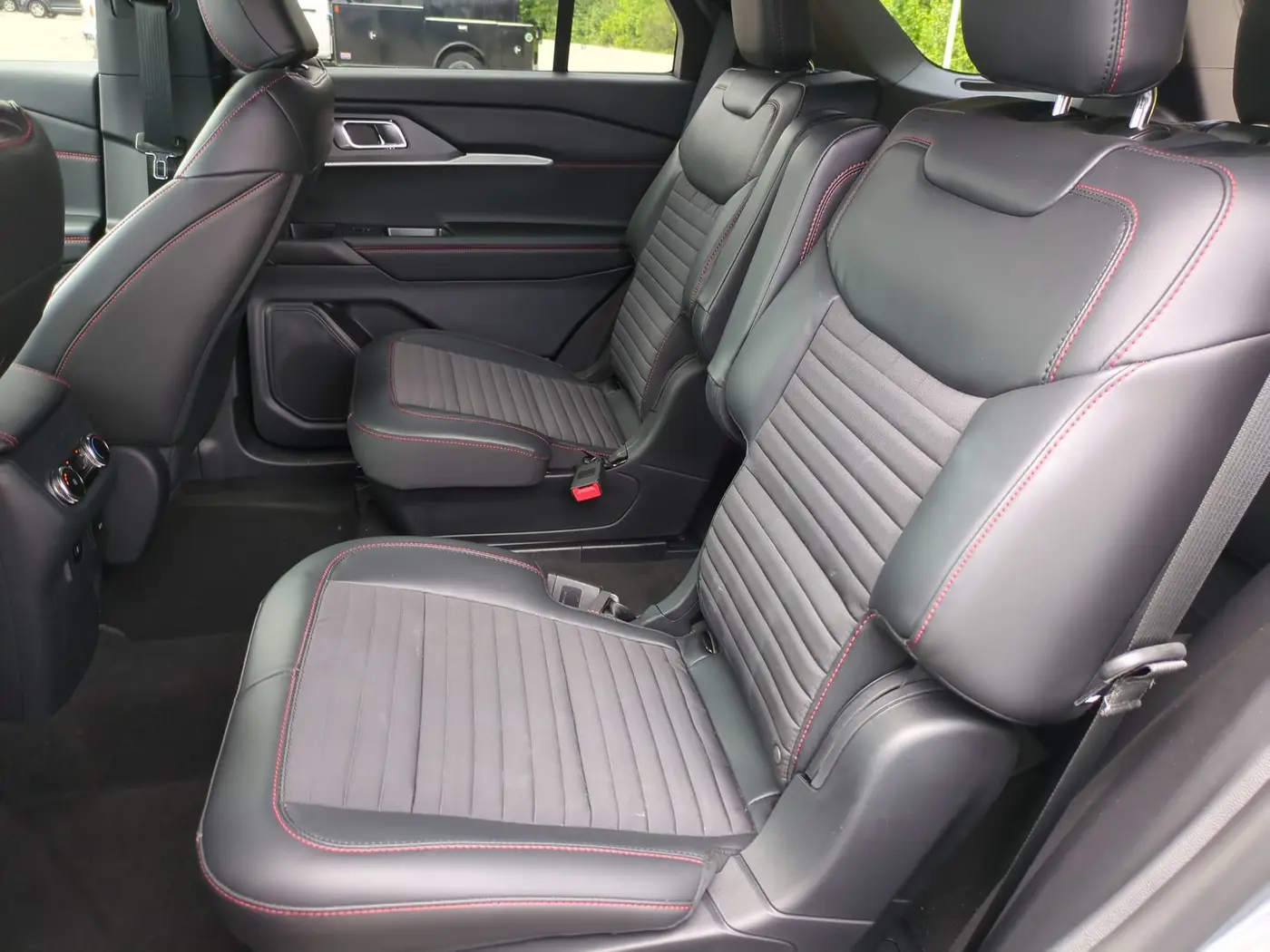 2026 Ford Explorer - $39,500