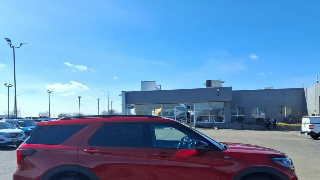 2025 Ford Explorer ST-Line