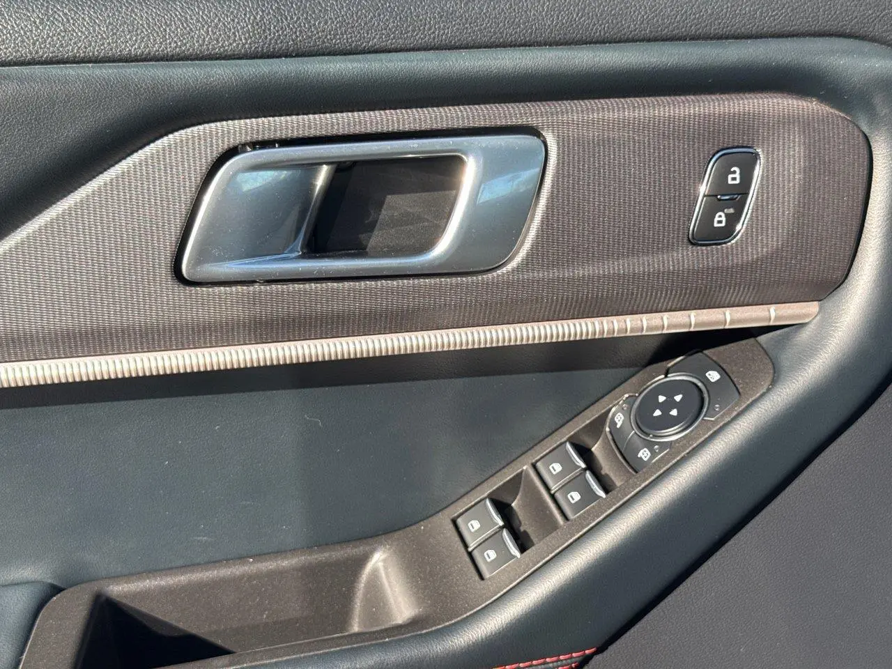 2026 Ford Explorer - $39,140