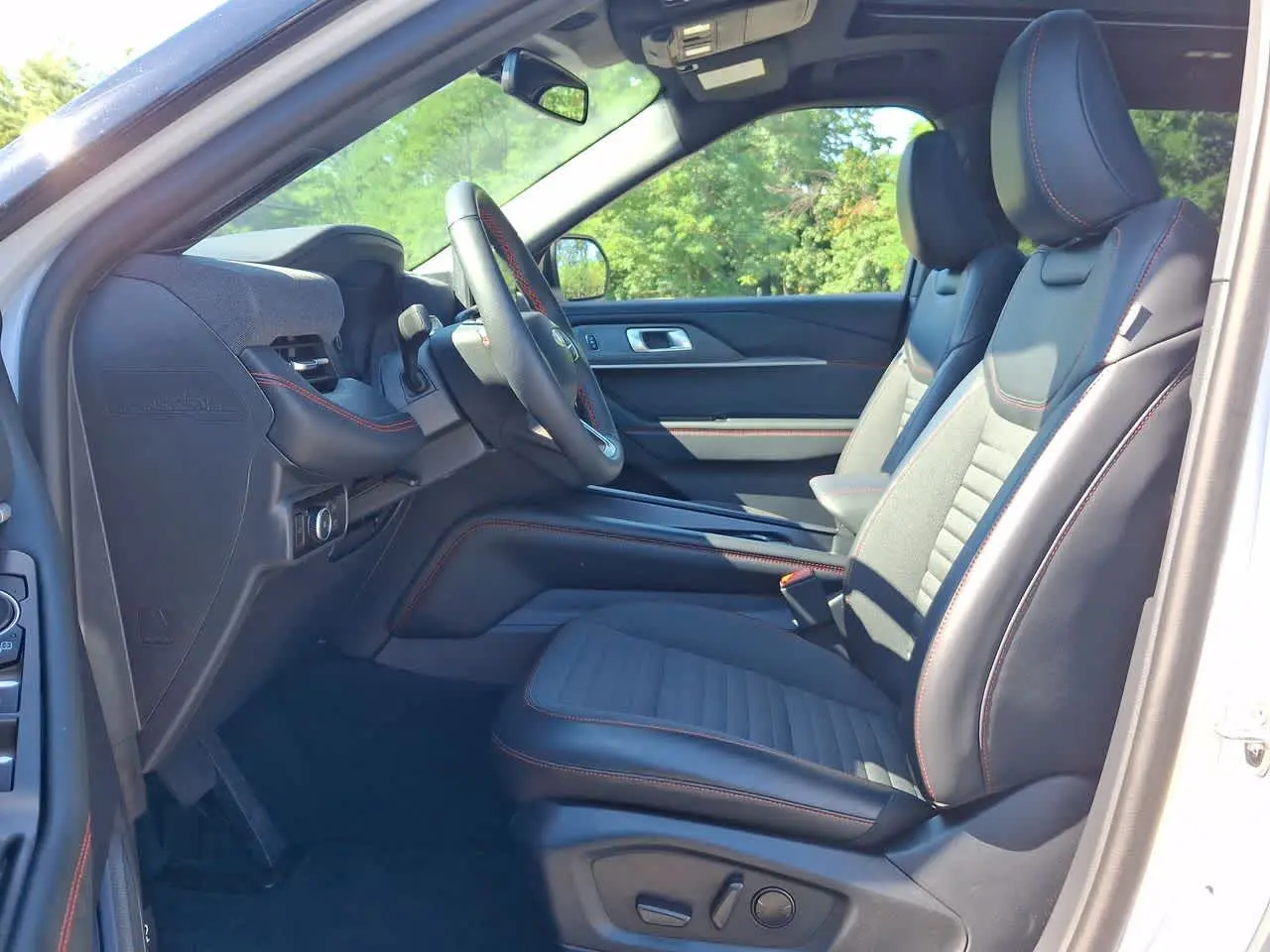 2026 Ford Explorer - $44,587