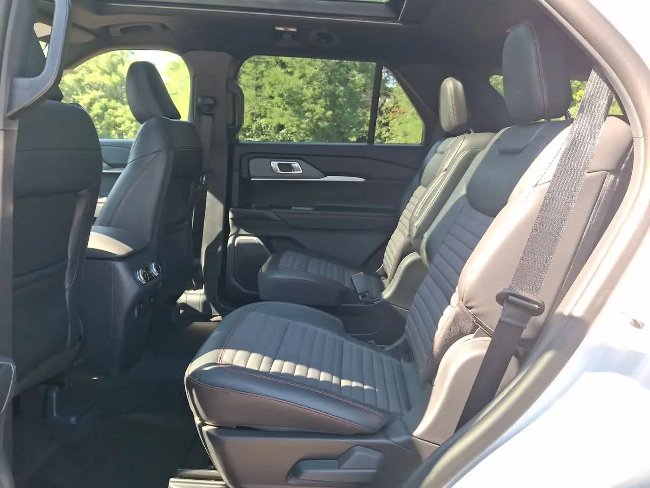 2026 Ford Explorer - $44,587