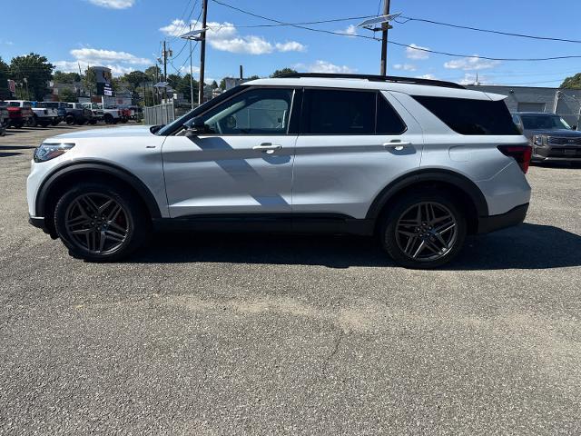 2026 Ford Explorer - $52,695
