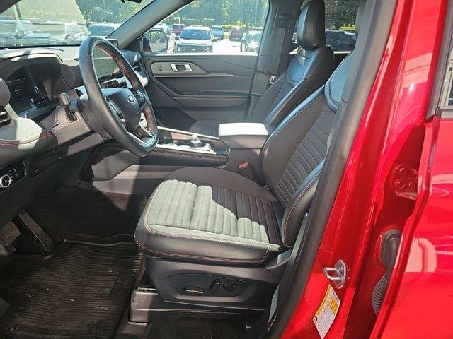 2025 Ford Explorer - $39,998