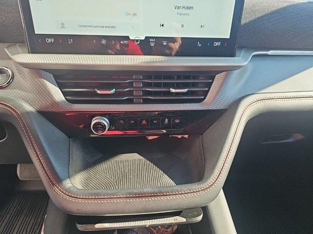 2025 Ford Explorer - $39,998