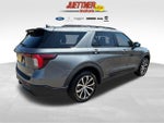 2025 Explorer Thumbnail 5