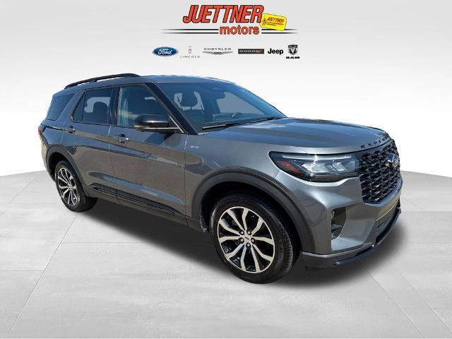 2025 Ford Explorer - $38,995