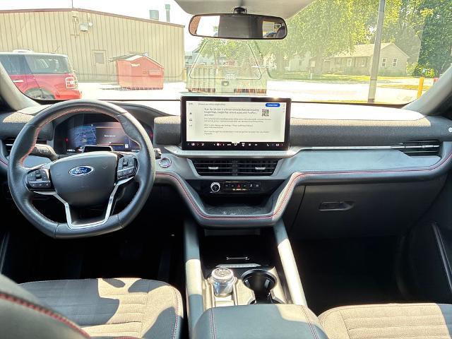 2025 Ford Explorer - $38,995