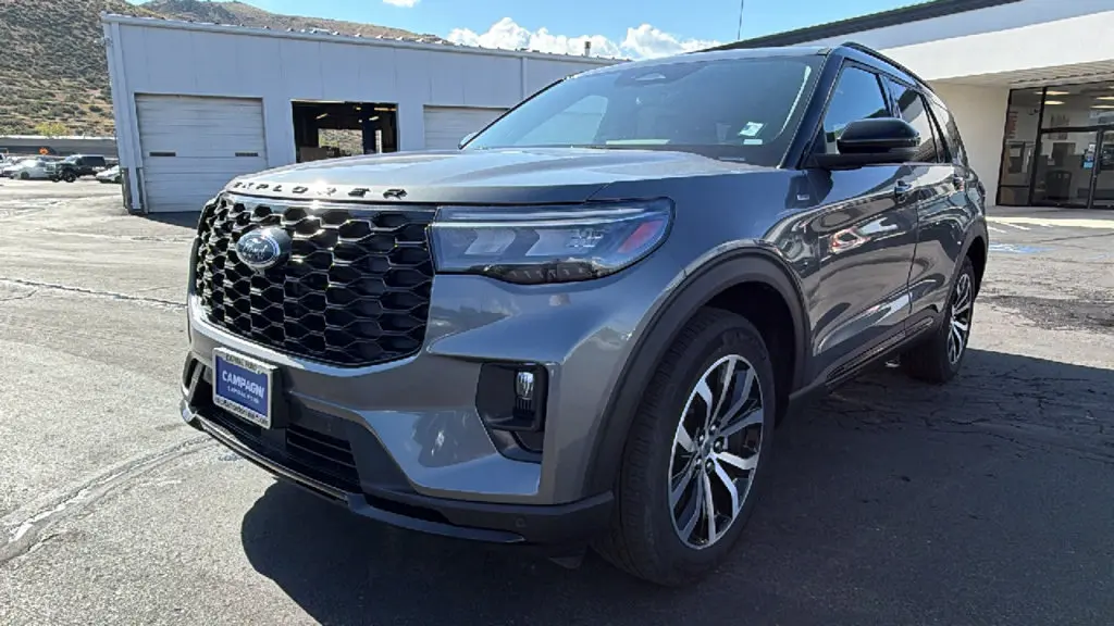 2025 Ford Explorer - $36,869
