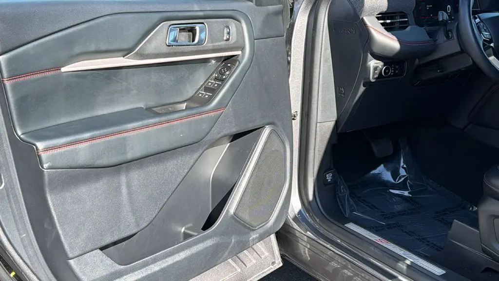 2025 Ford Explorer - $36,869