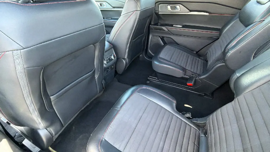2025 Ford Explorer - $36,869