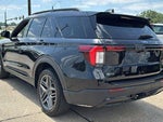 2025 Explorer Thumbnail 10