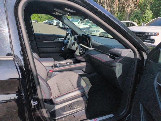 2025 Ford Explorer - $32,304