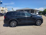 2025 Explorer Thumbnail 3