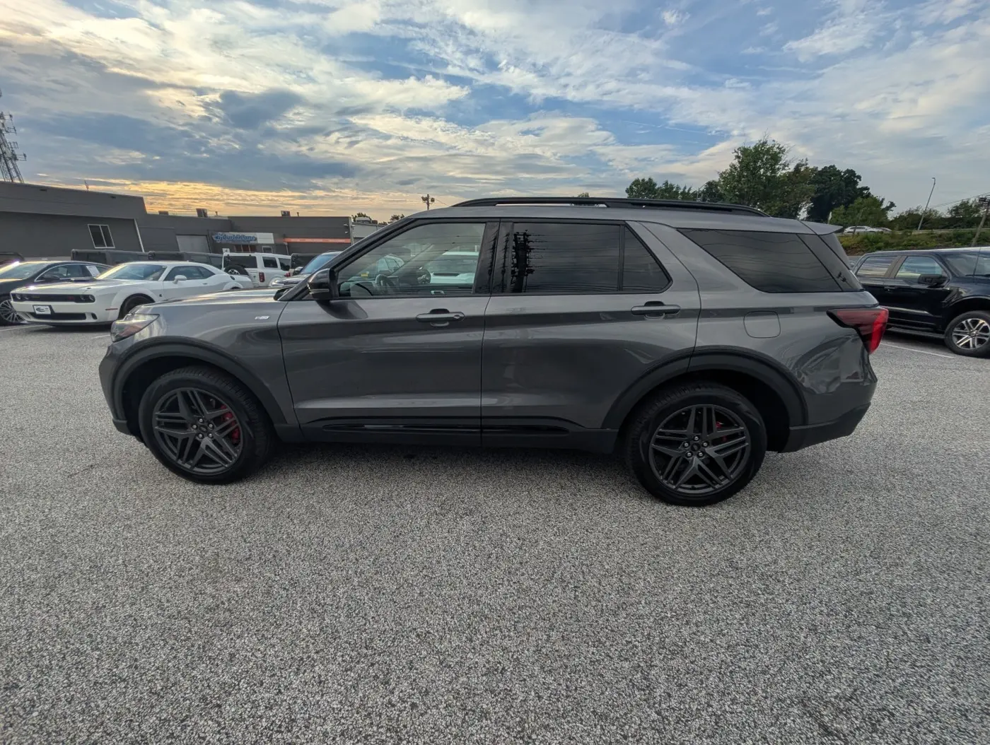 2025 Ford Explorer - $37,000