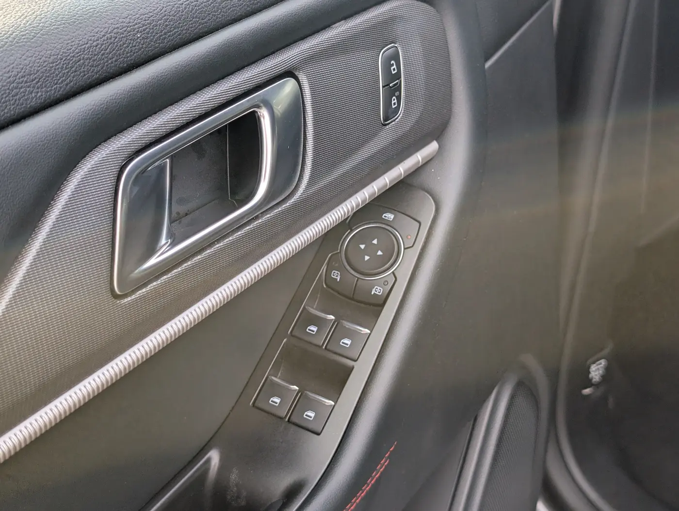 2025 Ford Explorer - $37,000