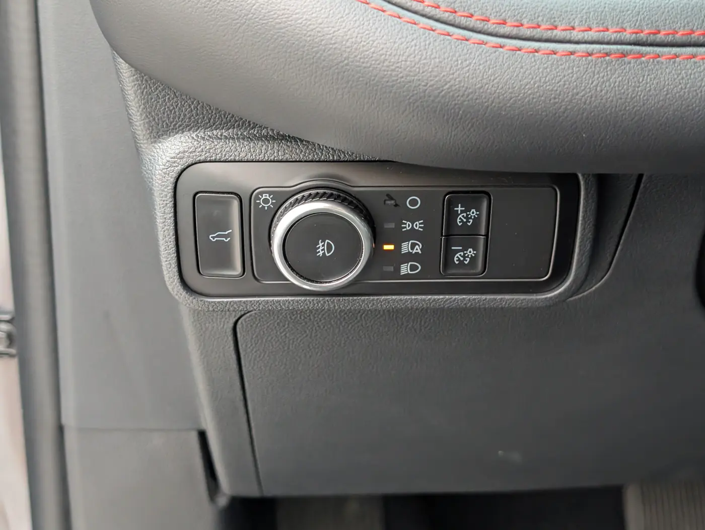 2025 Ford Explorer - $37,000