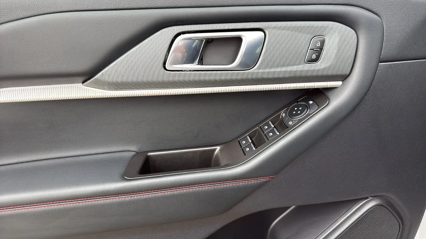 2026 Ford Explorer - $40,608