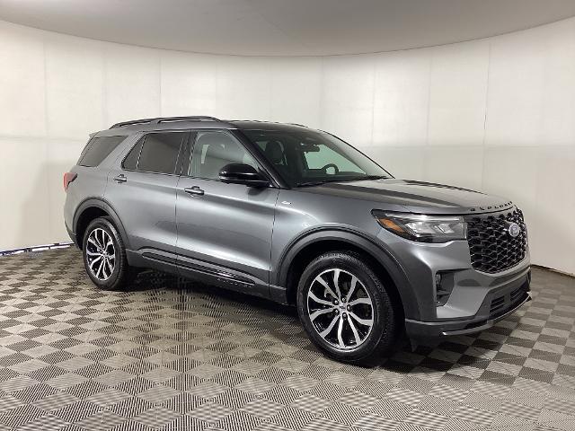 2026 Ford Explorer - $40,995