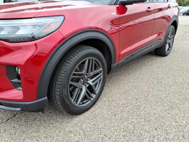 2026 Ford Explorer - $42,980