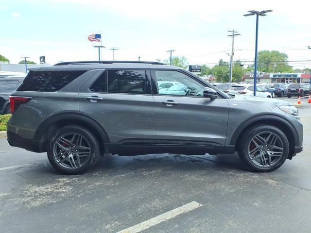2025 Ford Explorer - $37,500