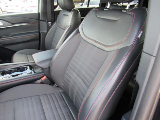 2025 Ford Explorer - $35,595