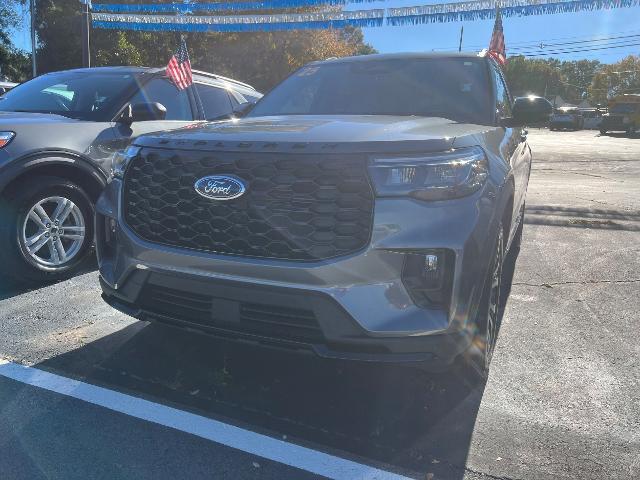 2025 Ford Explorer - $40,995