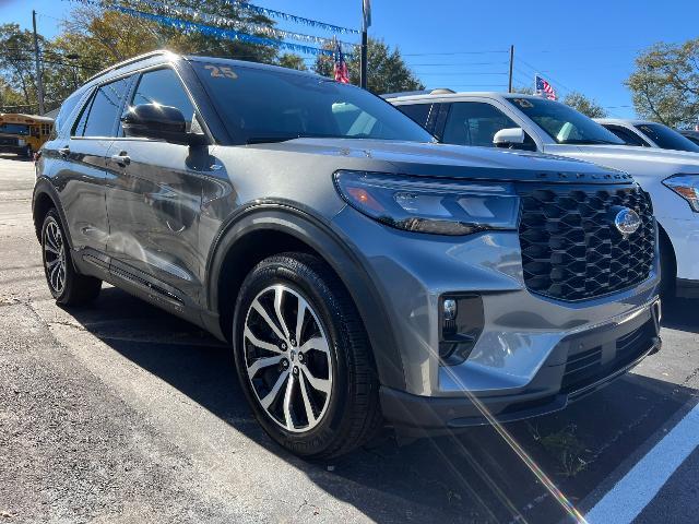 2025 Ford Explorer - $40,995