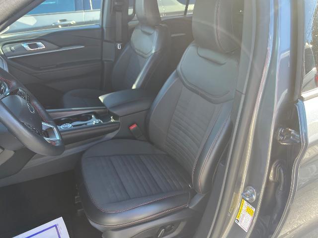 2025 Ford Explorer - $40,995