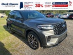 2025 Explorer Thumbnail 3