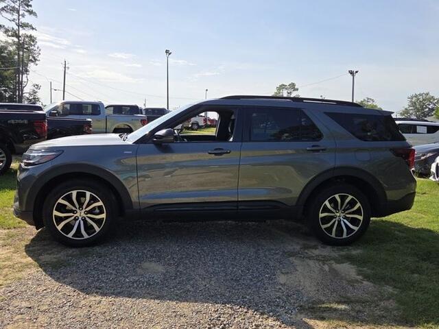2025 Ford Explorer - $37,799