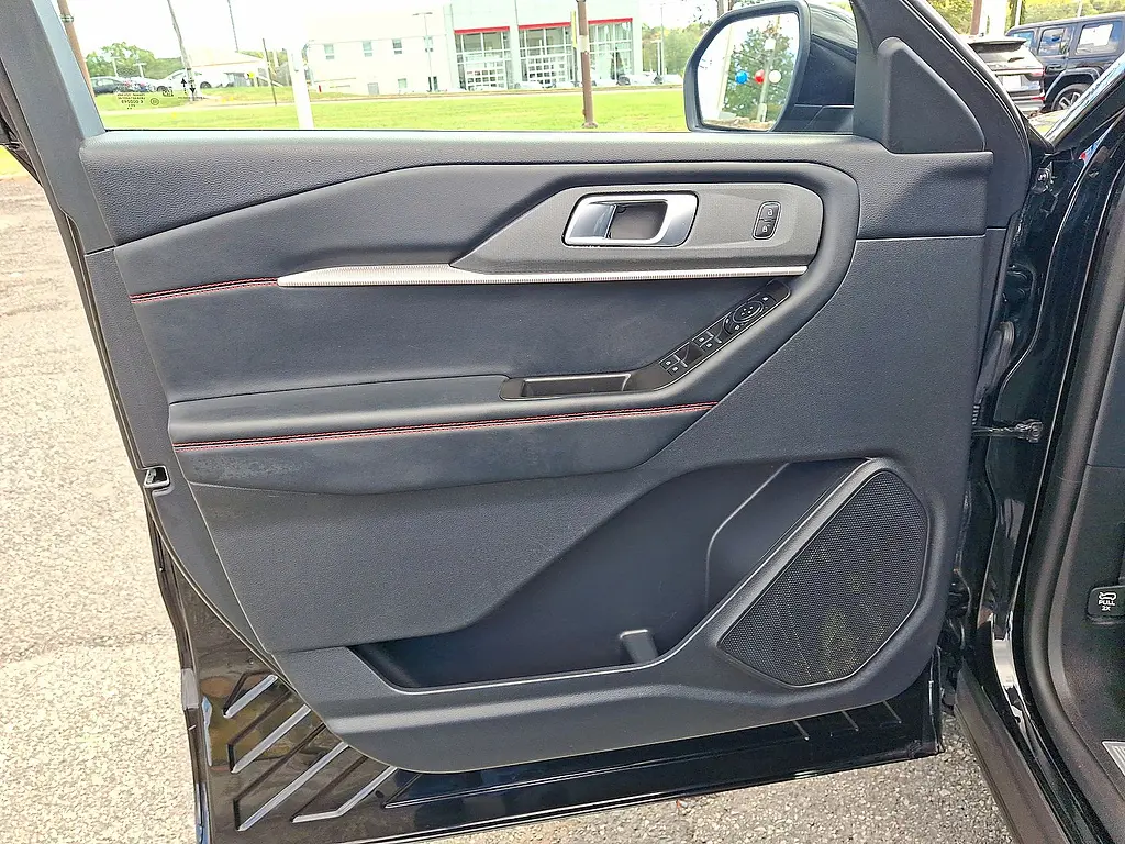 2025 Ford Explorer - $35,136