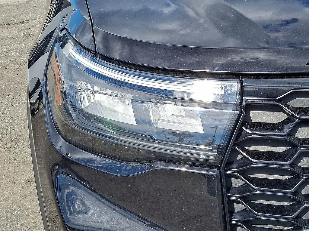 2025 Ford Explorer - $35,136