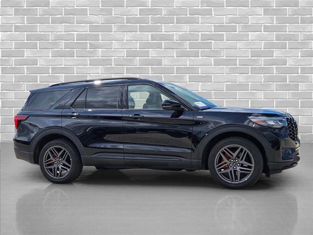 2025 Ford Explorer - $38,010