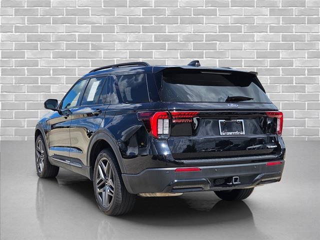 2025 Ford Explorer - $38,010