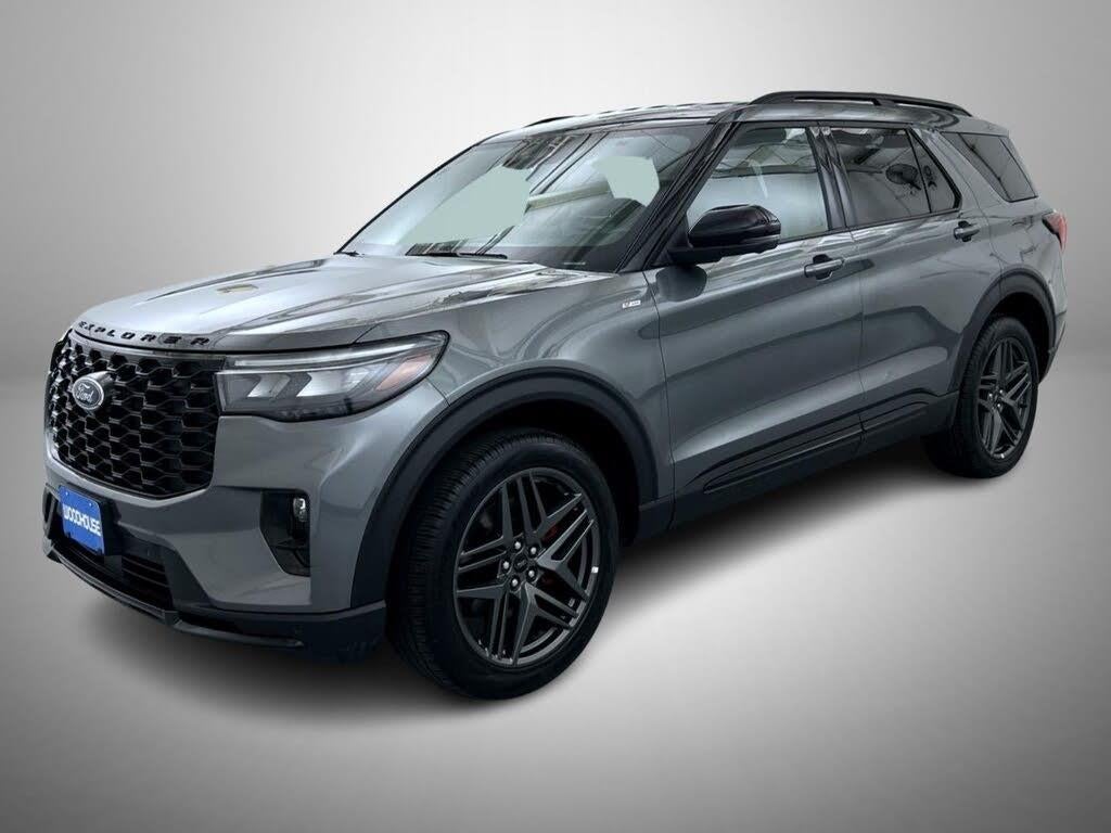 2025 Ford Explorer - $35,689