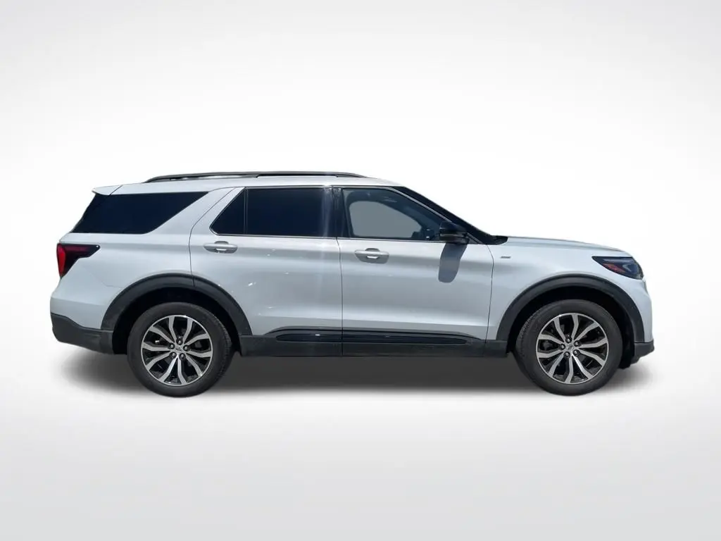 2026 Ford Explorer - $37,997