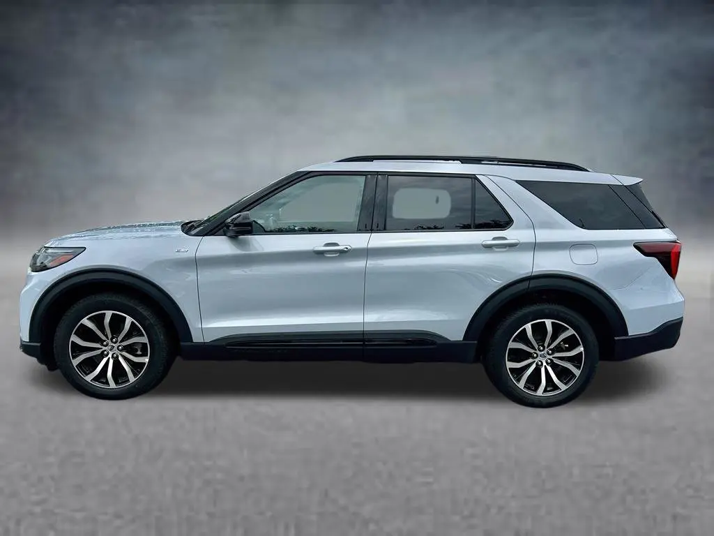 2026 Ford Explorer - $36,997
