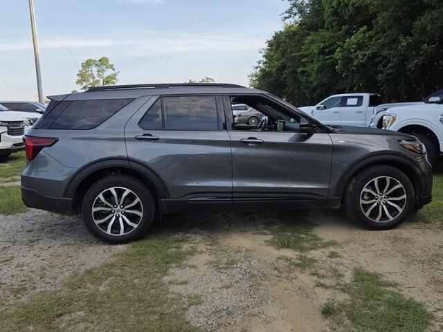 2026 Ford Explorer - $44,800