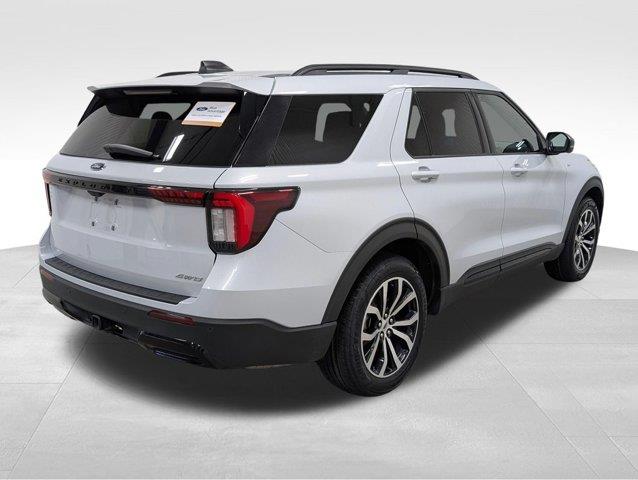 2026 Ford Explorer - $43,982