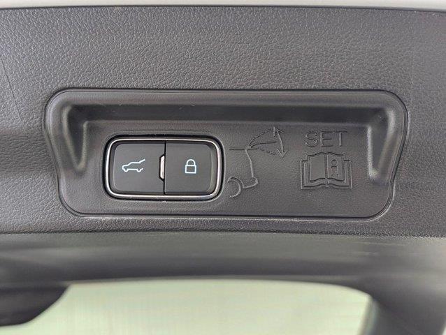 2026 Ford Explorer - $43,982
