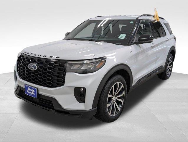 2026 Ford Explorer - $39,494