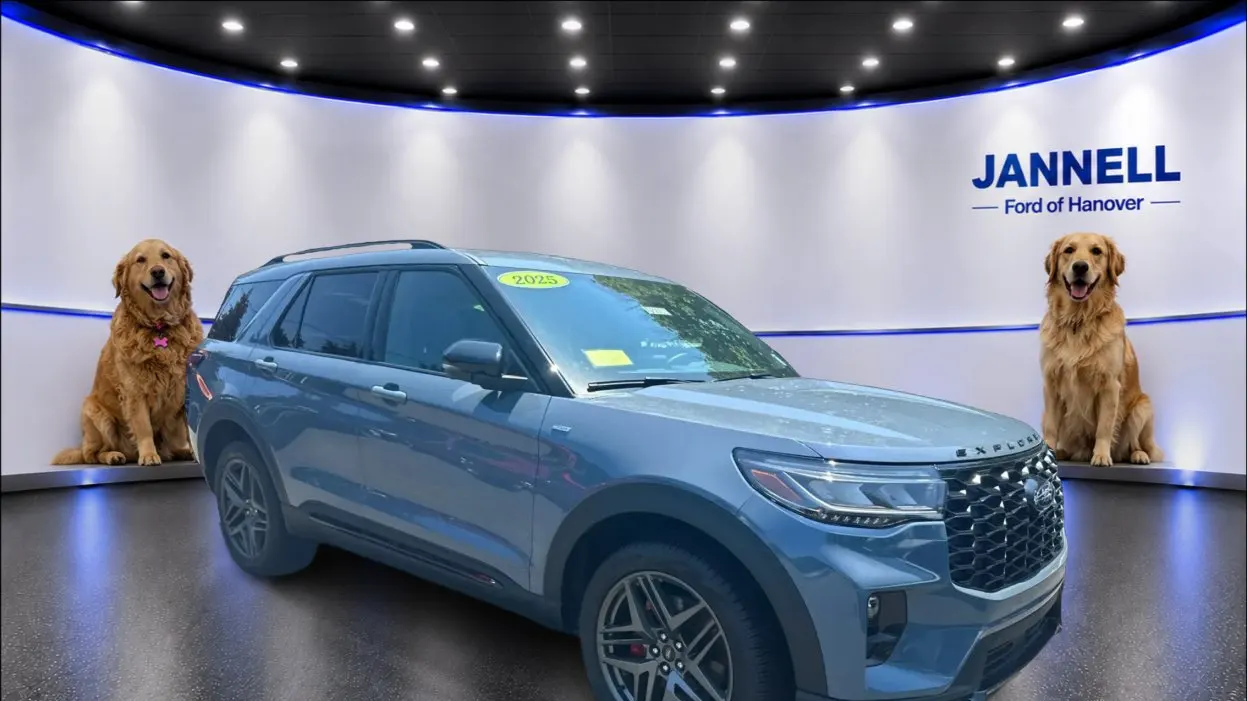 2025 Ford Explorer ST-Line