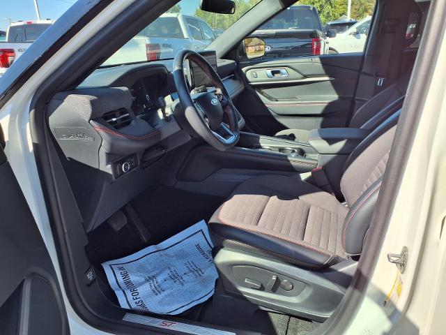 2025 Ford Explorer - $38,500