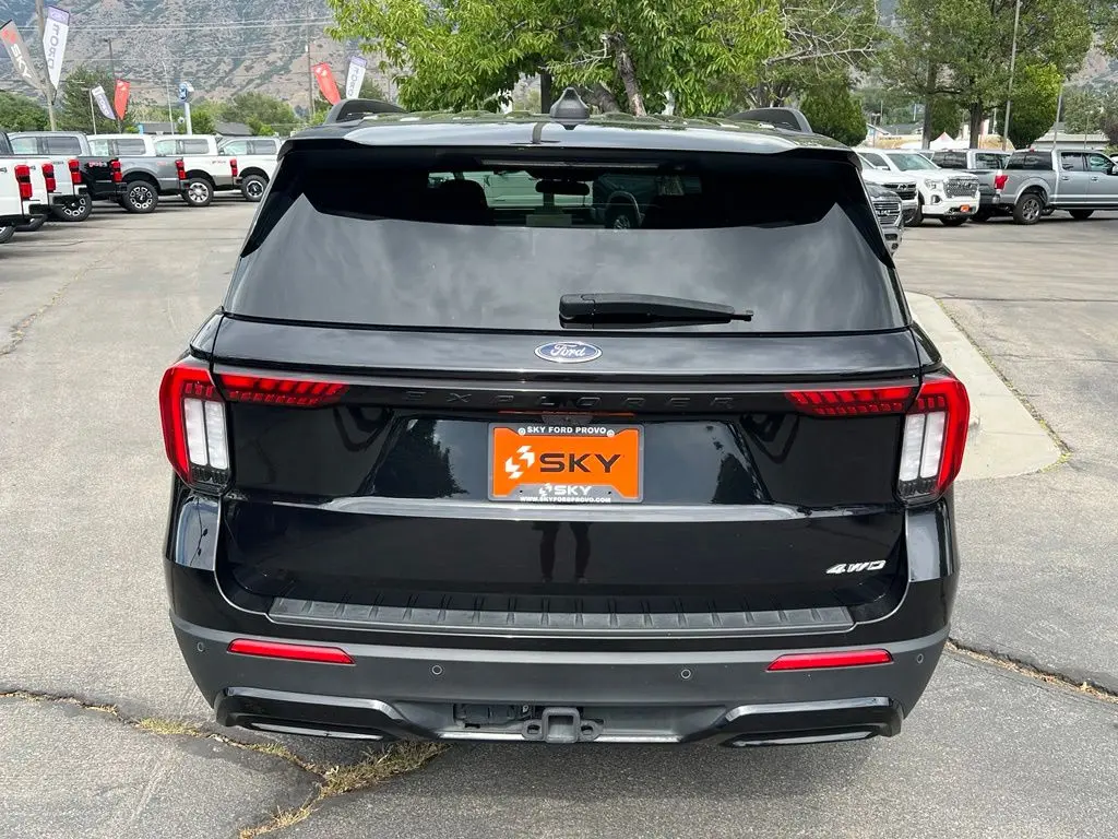 2025 Ford Explorer - $36,900