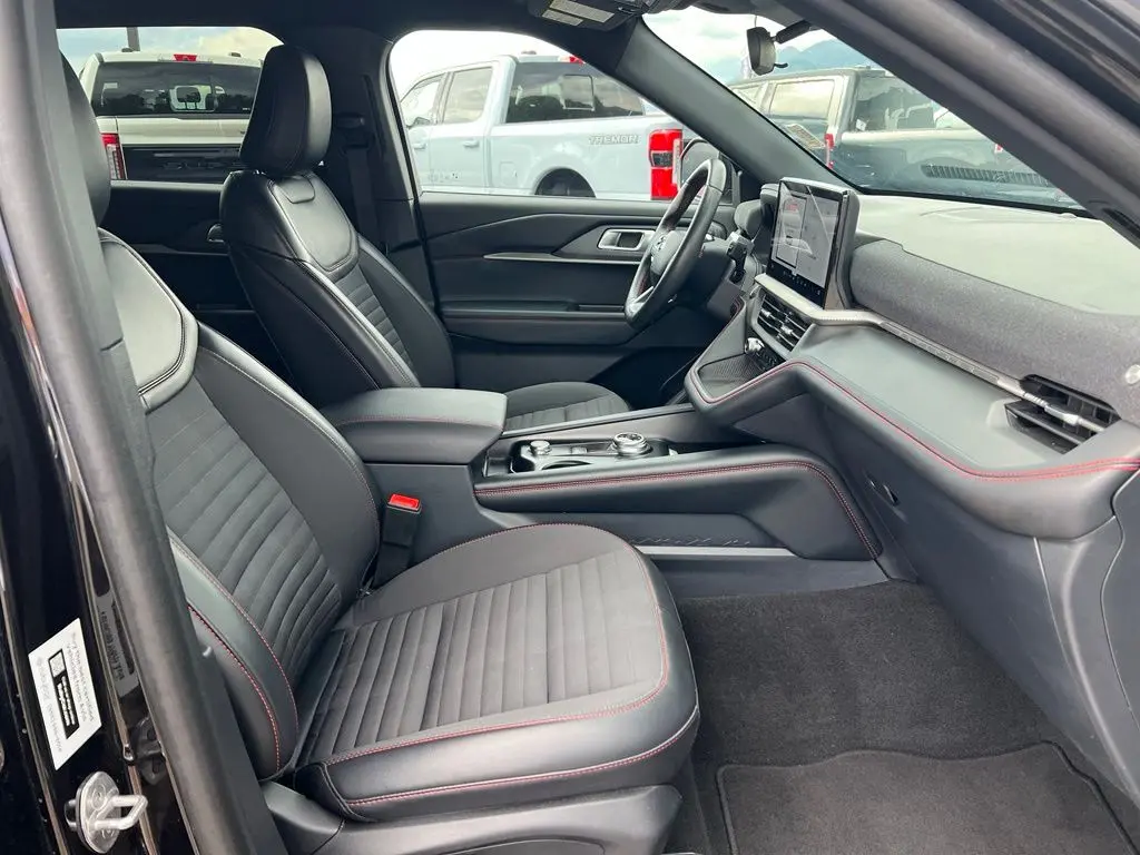 2025 Ford Explorer - $36,900