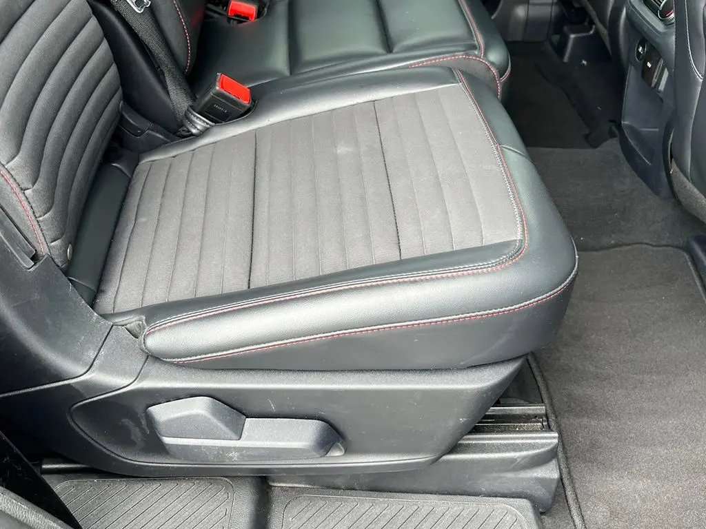2025 Ford Explorer - $36,900